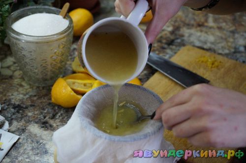 Лимонад с карамельным украшением