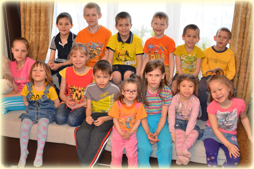 Семья Елены и Алексея Гущиных приютила 24 ребенка.