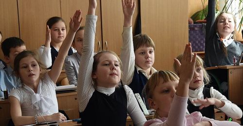 Мнение россиян о формах среднего школьного образования
