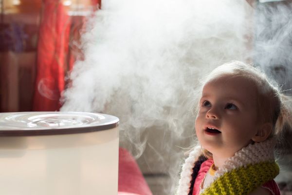 Как правильно увлажнять воздух в детской