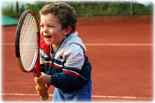 Детей нужно приучать к спорту с первых лет жизни.